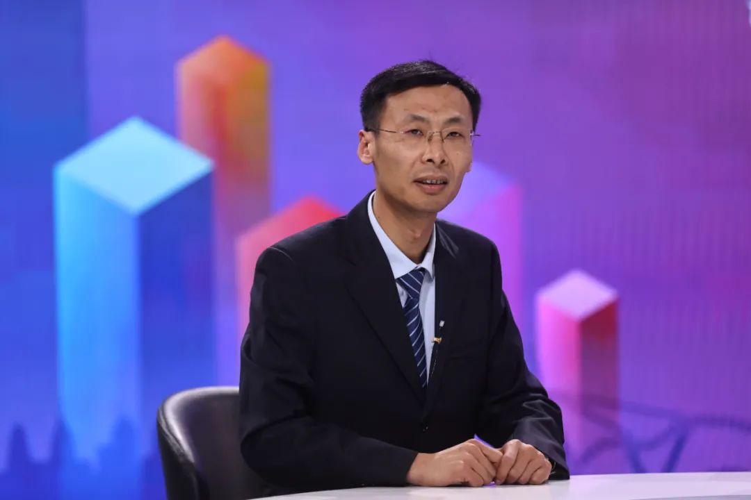 锋 朱胥男 史晓帆 张岩 王吟鸣记者 霍艳华 彭俊勇 赵颖妍 段玮 吴宏