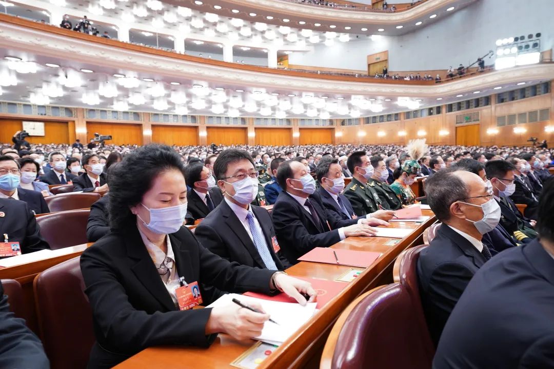 3月11日9时,第十三届全国人民代表大会第五次会议在人民大会堂举行