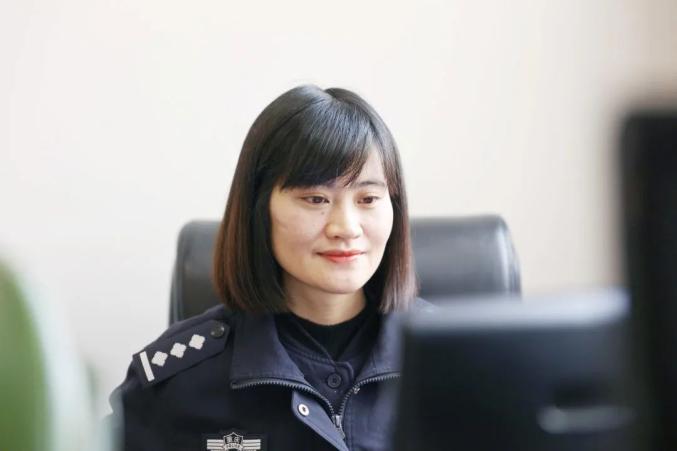 致敬了不起的她|龚静:巾帼何须让须眉
