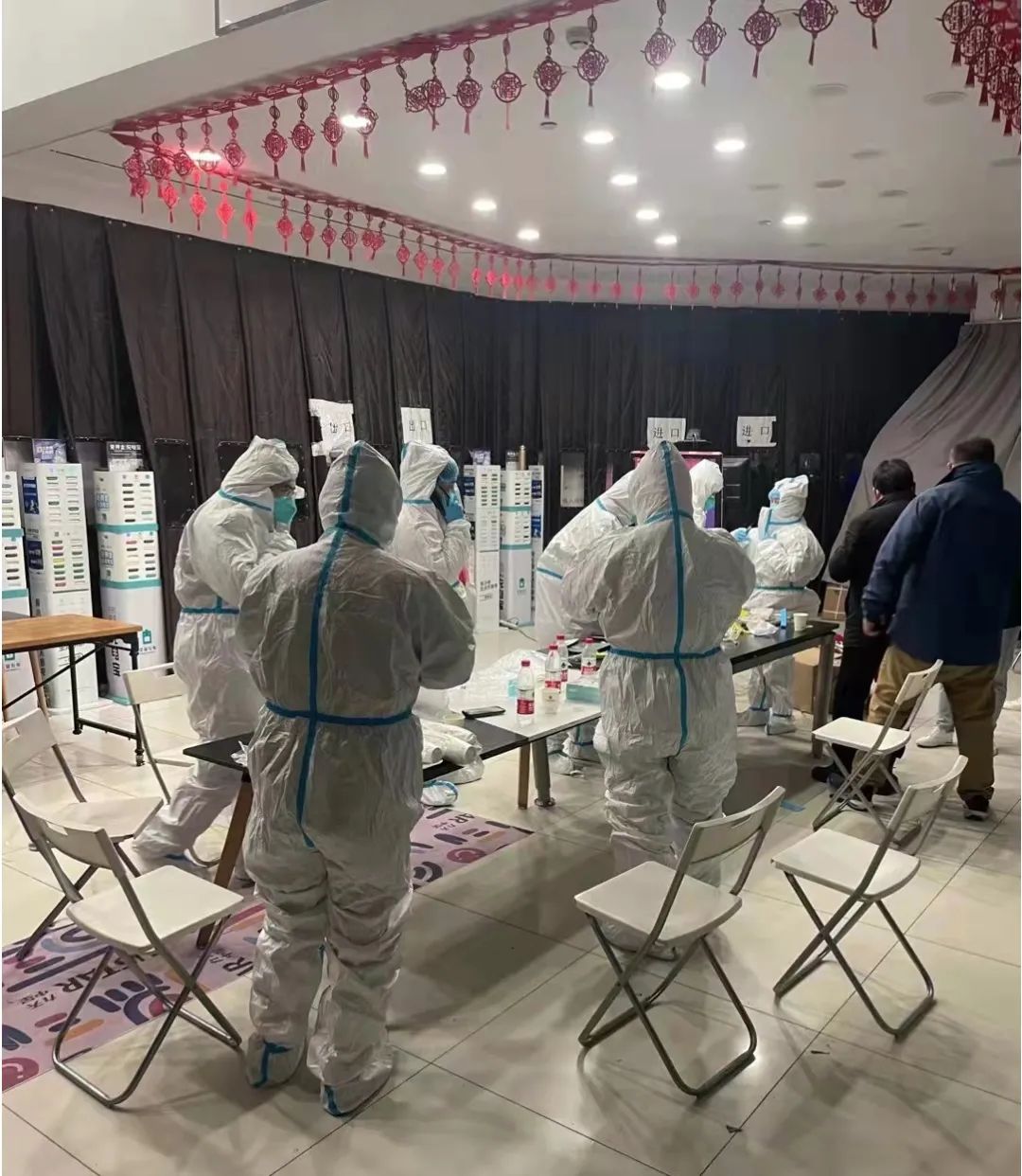 冠肺炎病例,其中上城区相关病例工作场所位于四季青新杭派休闲服饰城