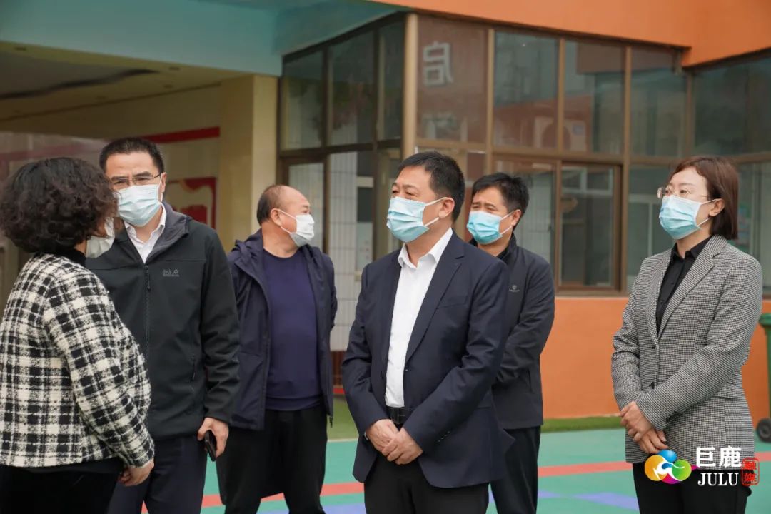 校园疫情防控屏障县长李精虎调研学校常态化疫情防控工作巨鹿融媒记者