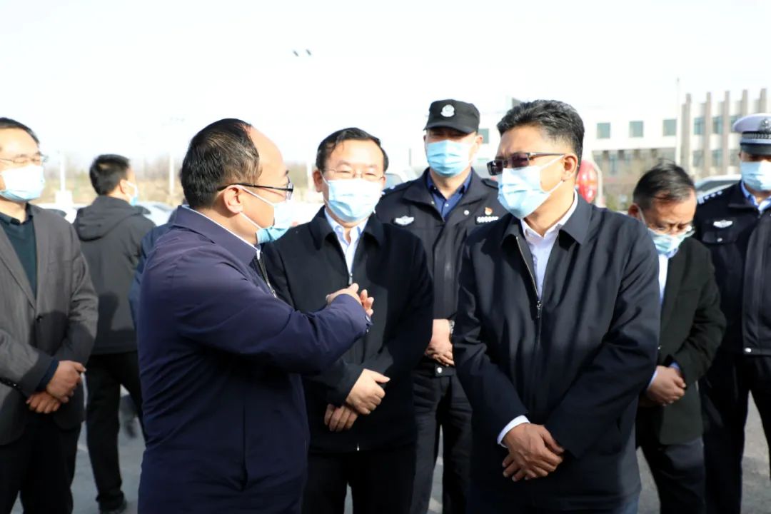 杨青龙赴固原市公安局和固原北疫情查验点督导疫情防控工作