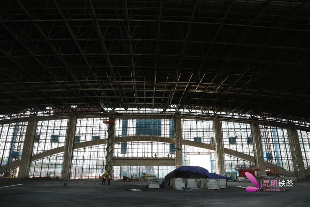 探访在建弥蒙高铁开远南站