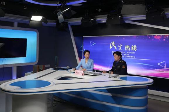 城管心声_城管局领导驱赶办事群众？官方回应_城管服务群众