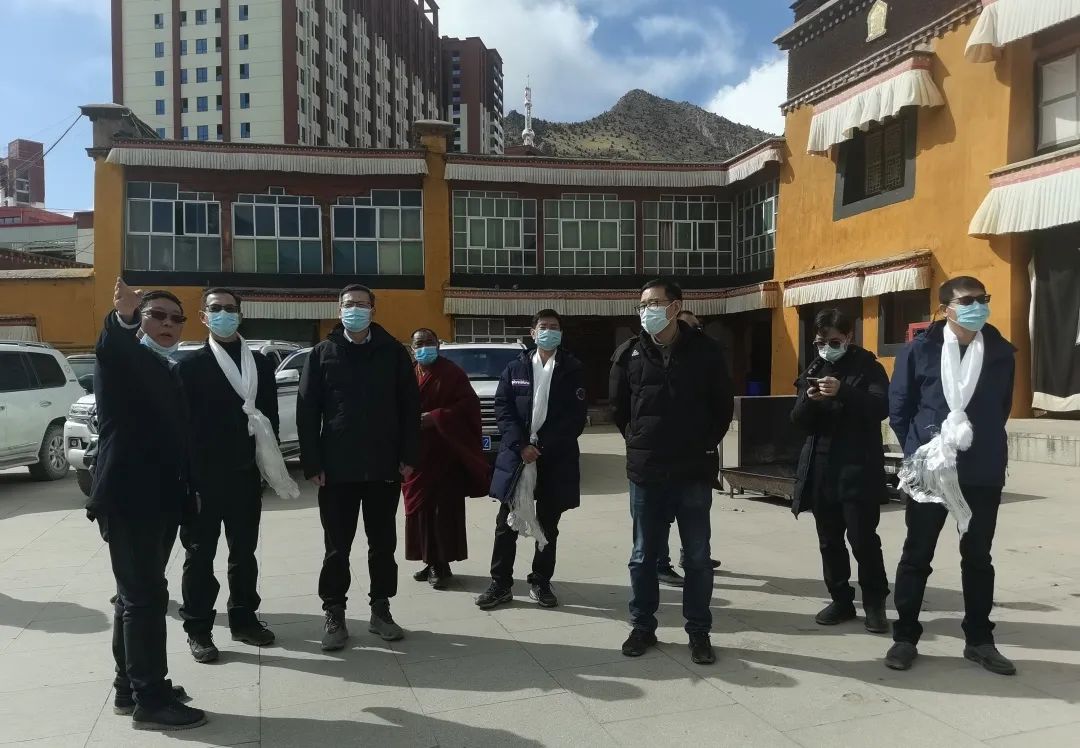 包含比如县高端网站建设的词条