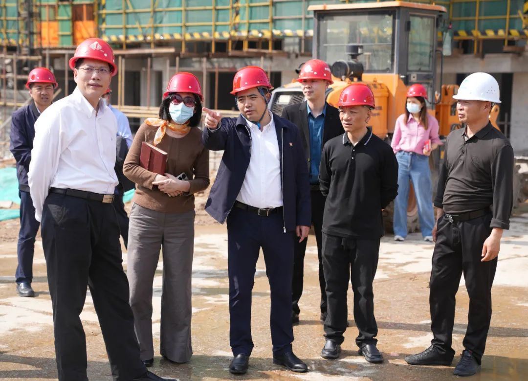 胡俊峰主持召开东湖区逾期交付安置房专项整治工作调度会