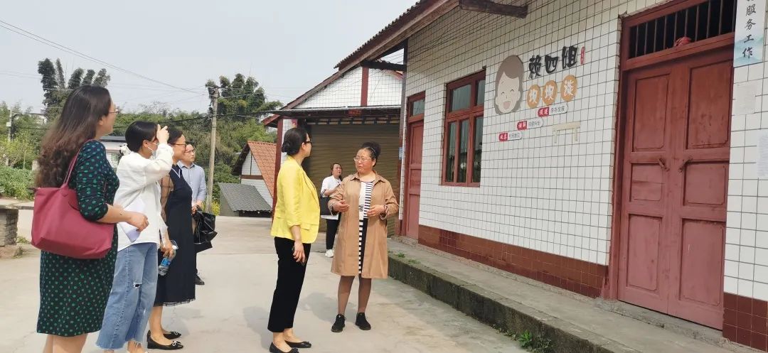 紅色鄉情庭院,瞭解村婦聯班子助推產業發展,參與基層社會治理工作情況