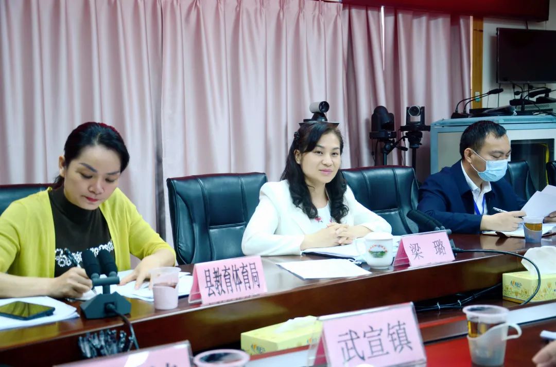 武宣县抓紧抓实控辍保学和校园安全工作