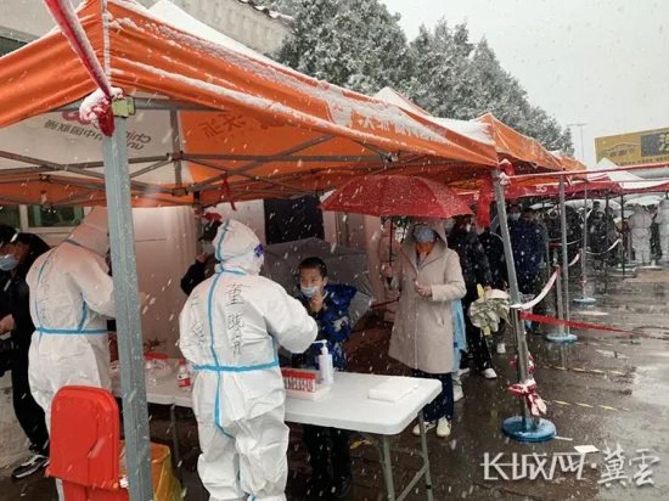 战疫情廊坊市雪中抗疫筑起独特风景线