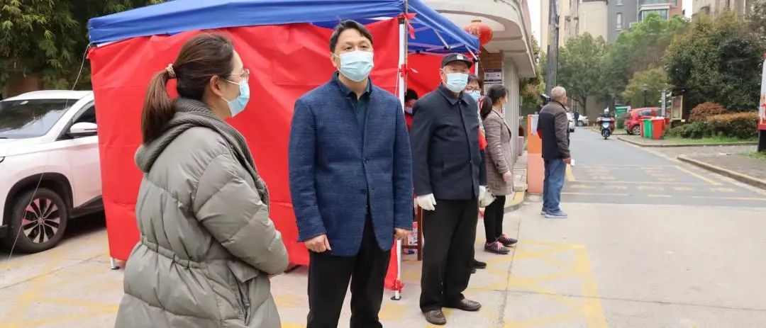 提士气压责任叶文胜深入包保社区督导疫情防控工作