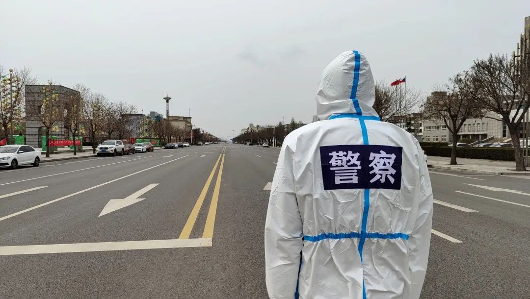 图说逆风而行的中捷人