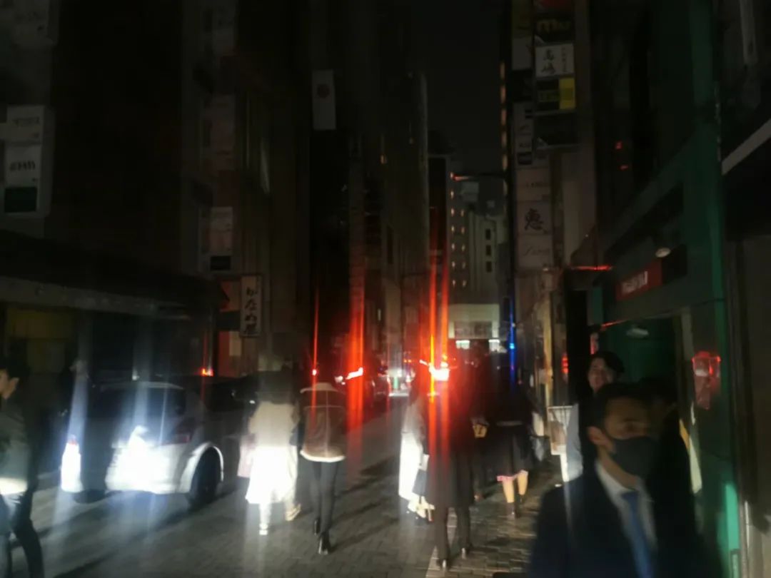 东京电力告急 300万户面临停电