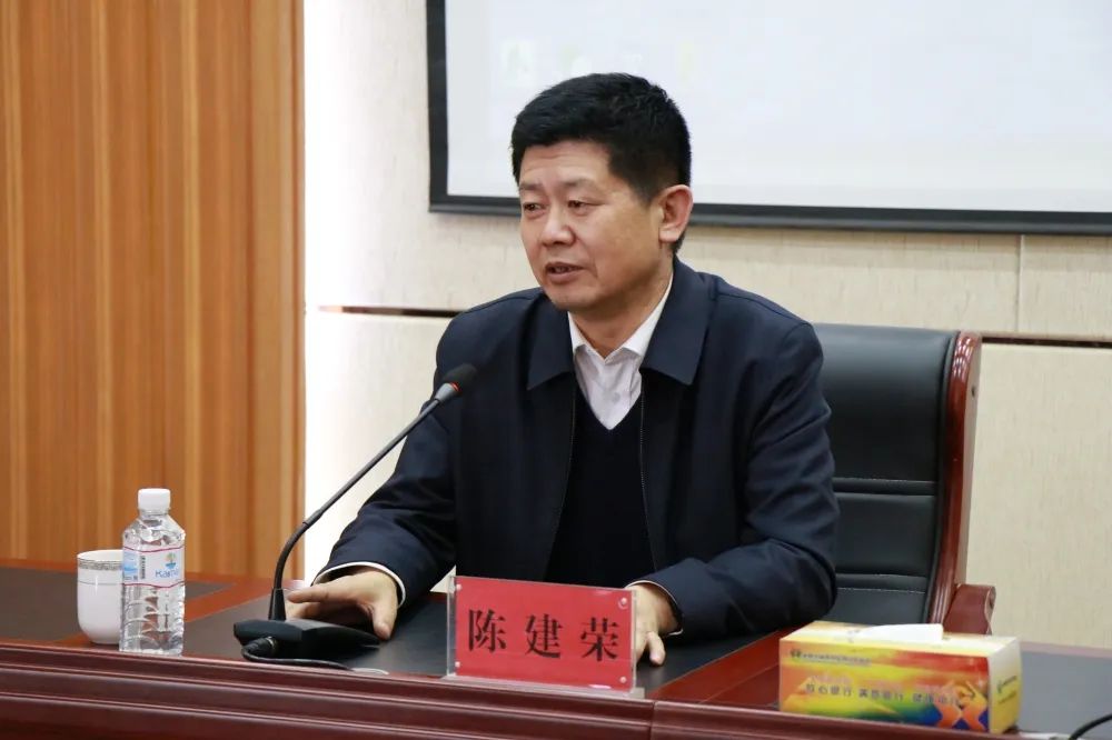 "法律六进"脚步不停 送法进企浸润人心