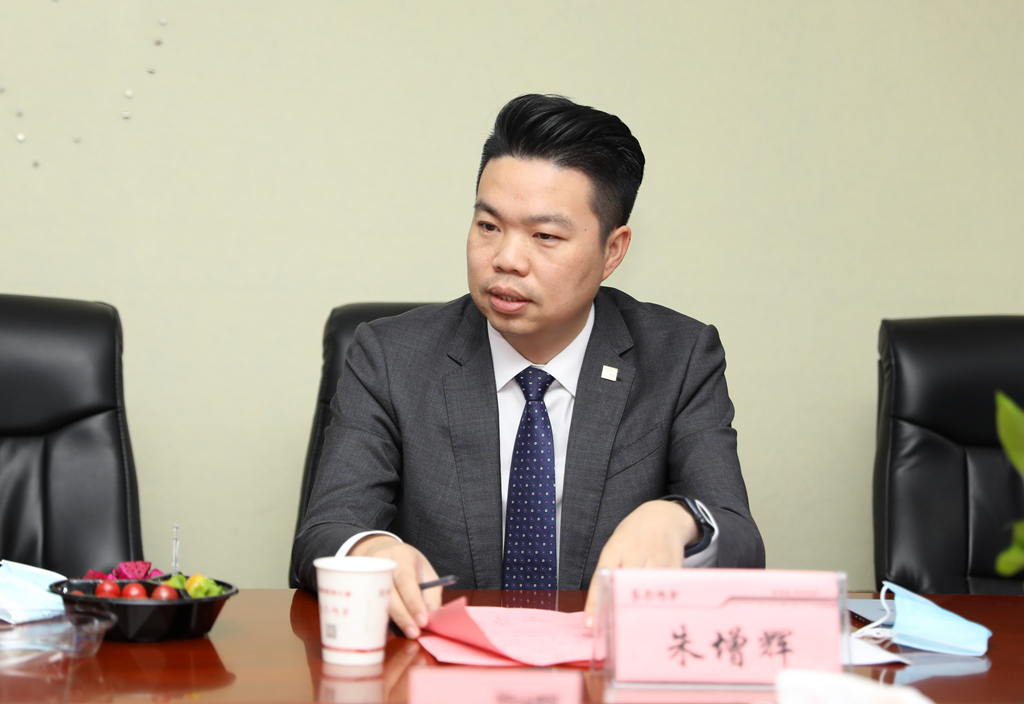 朱增辉会长作总结发言