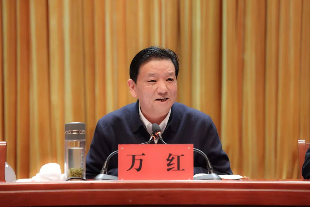 全面依法治区暨政法工作会议农村工作会议召开