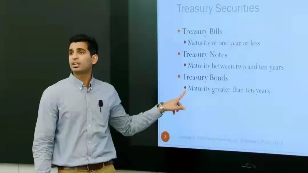 来自巴基斯坦这位老师不一般