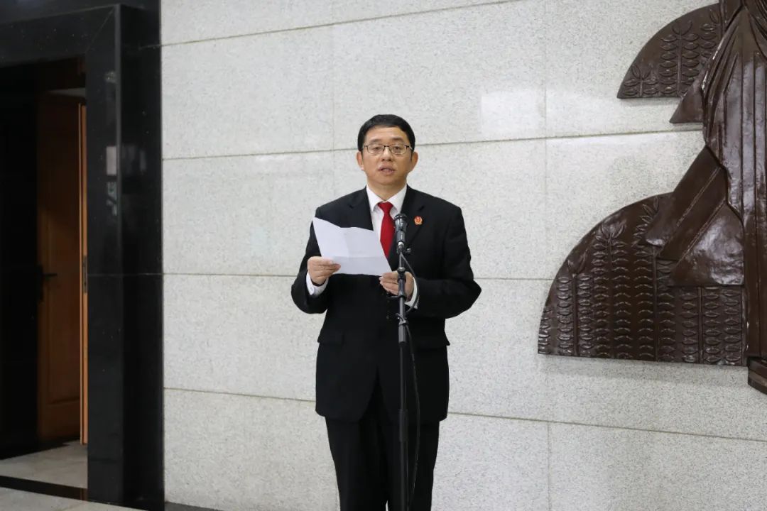 槐荫区委副书记,政法委书记李强,区委政法委副书记刘文起出席仪式