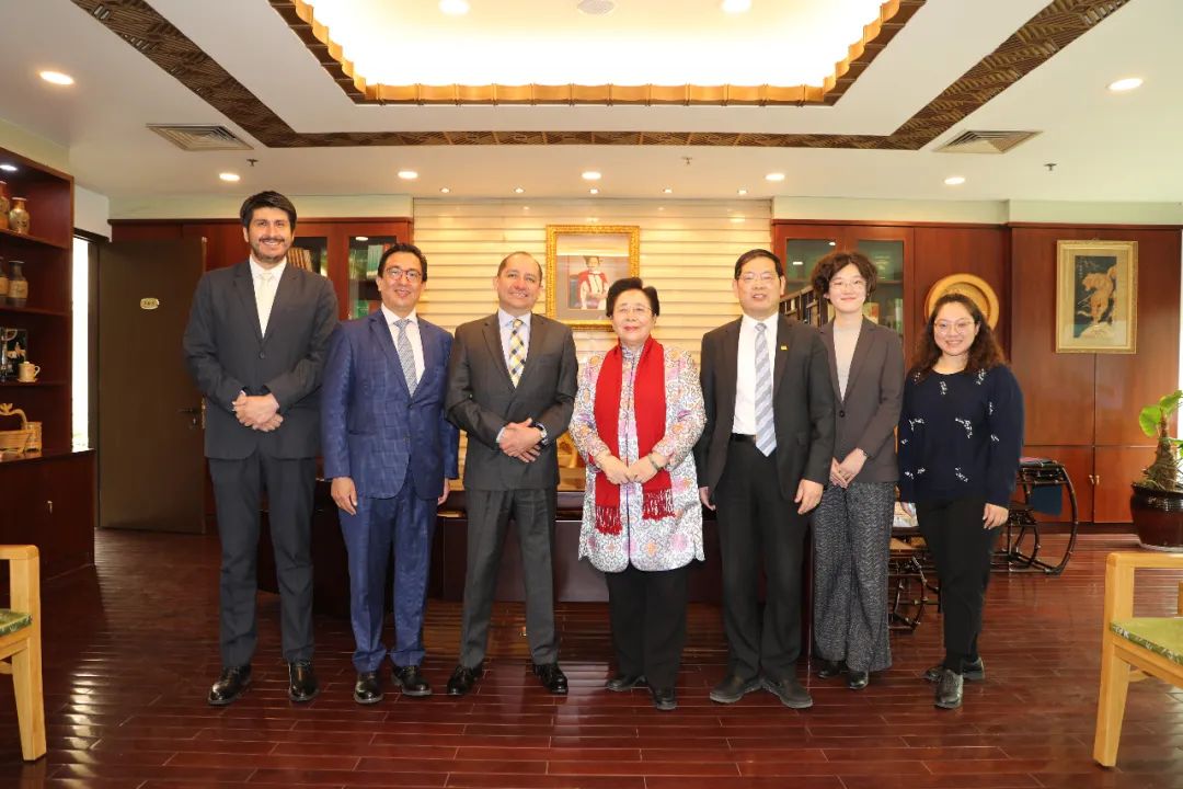 快讯丨江泽慧会见厄瓜多尔驻华大使卡洛斯拉雷亚