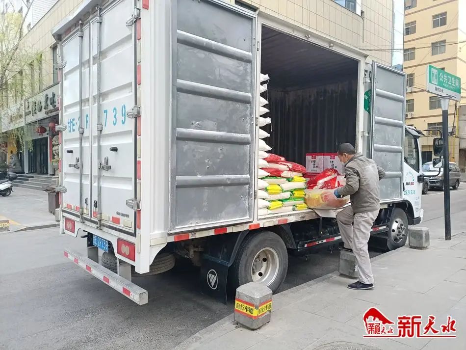 据天水市粮食和物资储备局副局长李维岳介绍,目前,全市辖区内粮食储备