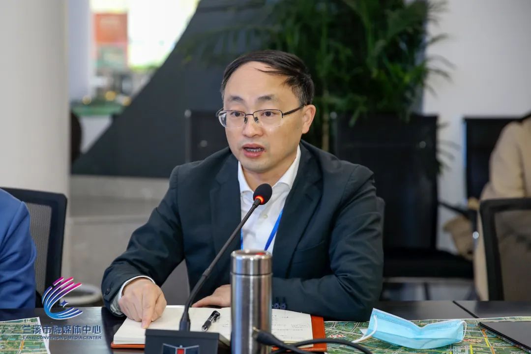 张群环在督导疫情防控工作时强调从严管控细致排查坚决有力织紧织密