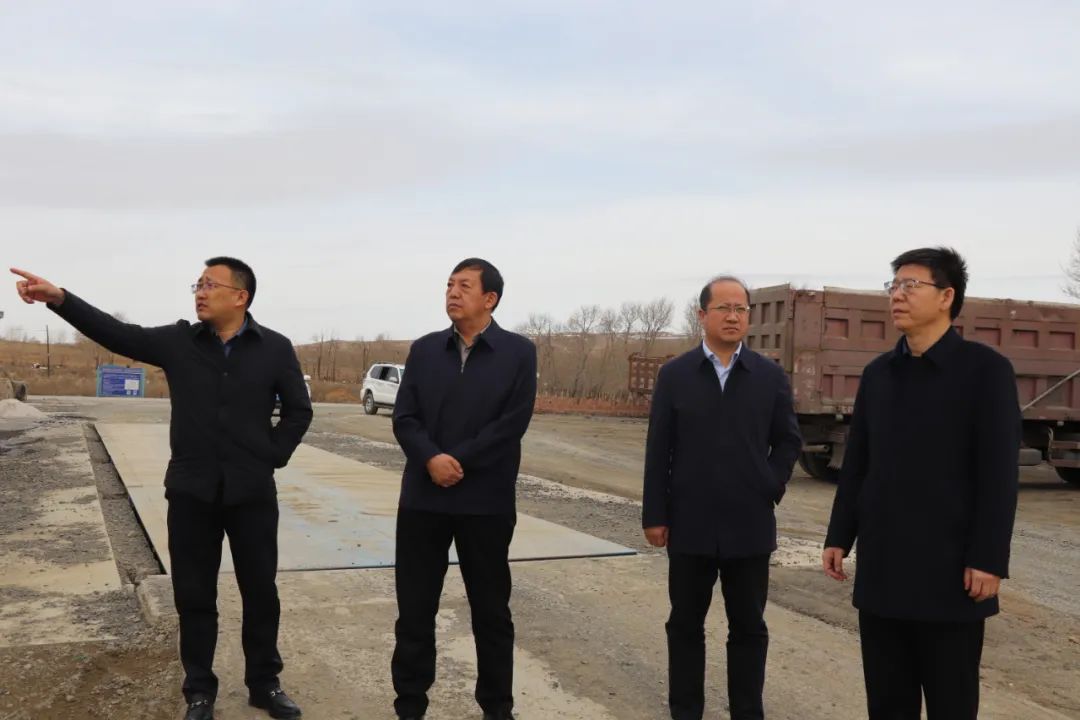 【要闻】张建宾调研矿山地质环境恢复治理工作_政务