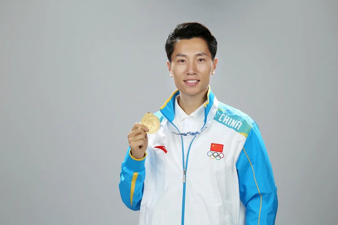 然而,柴云龙认为,人生的发展不能停滞在单一的运动员道路上,新的征程