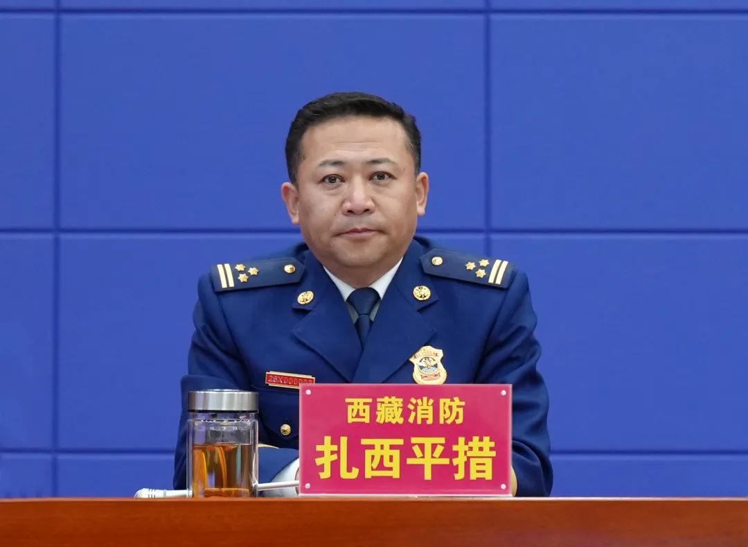 会上,扎西平措副总队长宣布了2022年执勤岗位练兵工作方案,何峰副总队