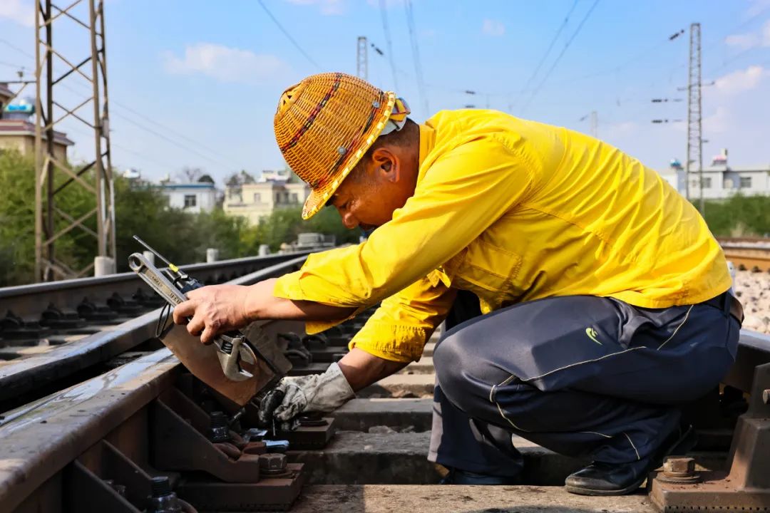 震撼30張高清大片記錄鐵路人的春天