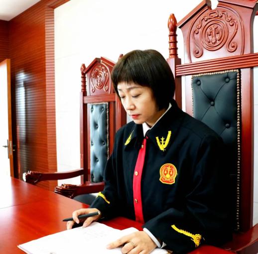 新时代政法英模宋睿十二载春风化雨勇担当无悔青春