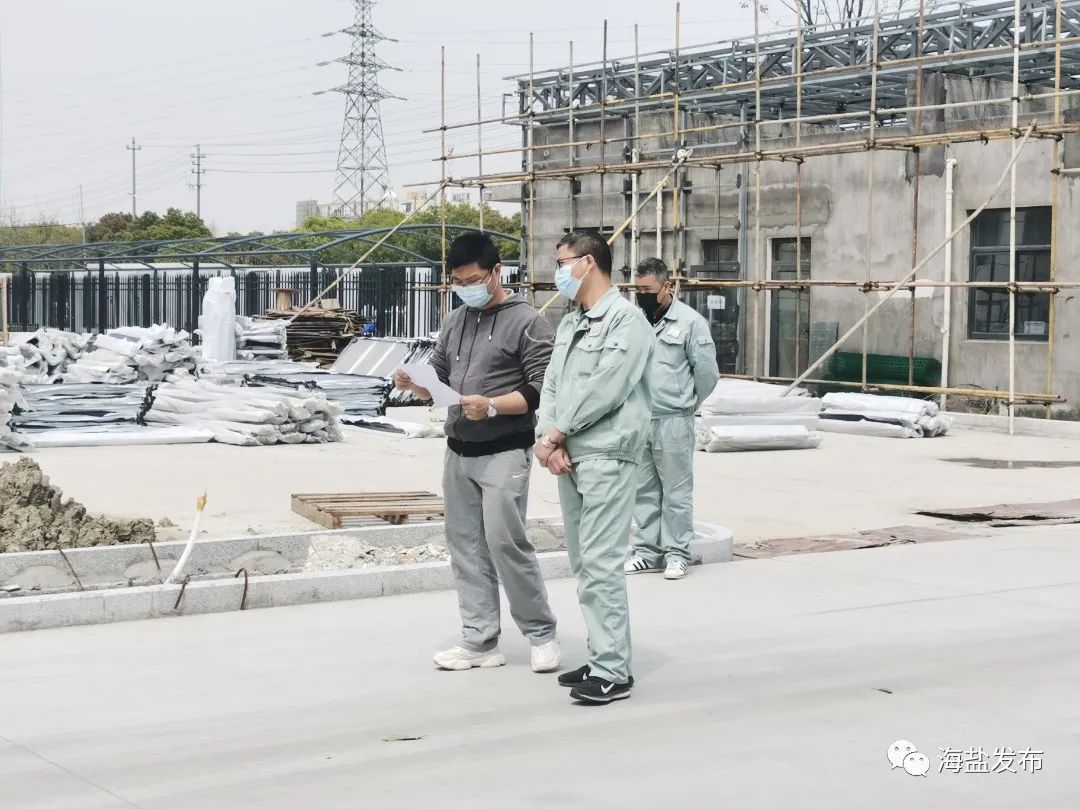 做好测温和查码"连日来,开发区(西塘桥街道)智汇湾工业社区的工作