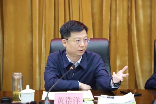 黄浩洋带队调研文明城市创建工作