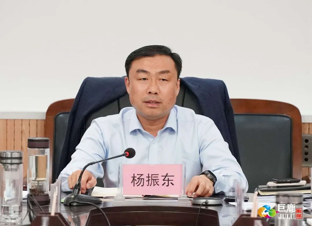 杨振东抓紧抓实抓细疫情防控工作坚决筑牢疫情防控安全屏障