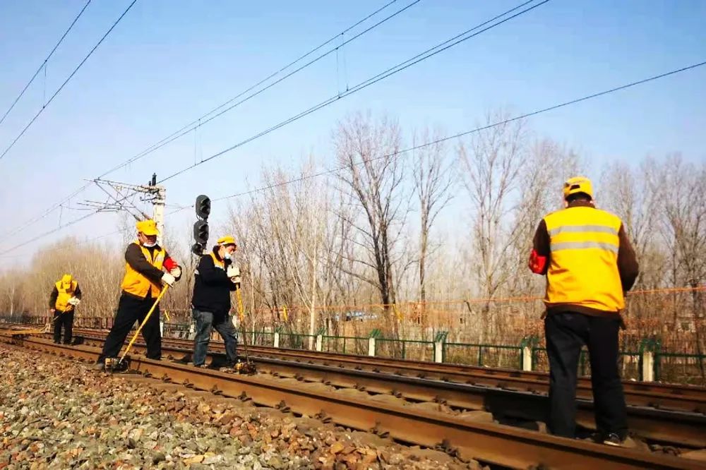 铁路建筑段工资待遇