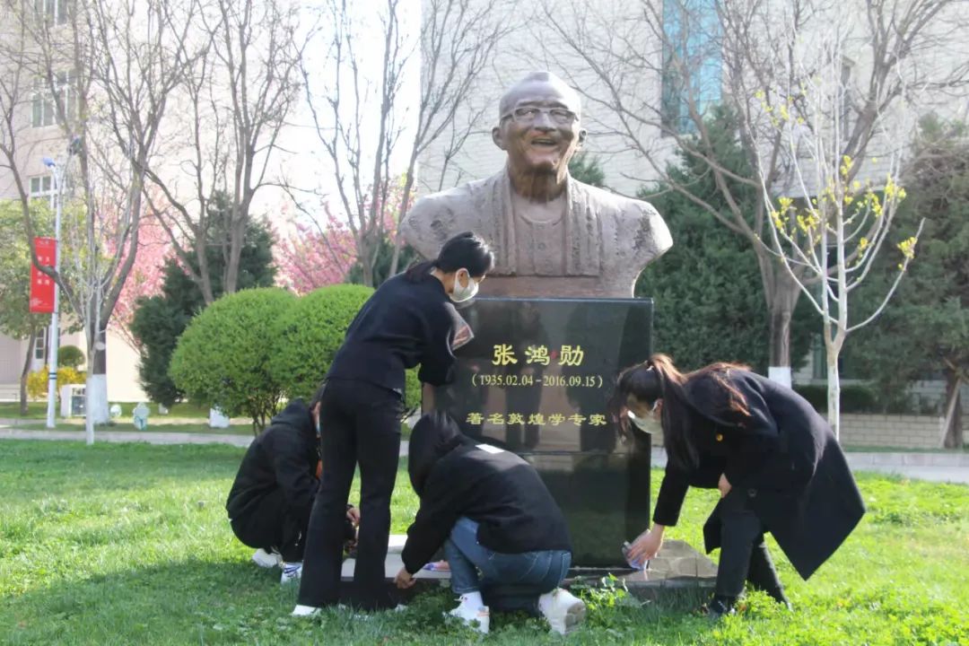 清明追思缅怀著名敦煌学专家张鸿勋