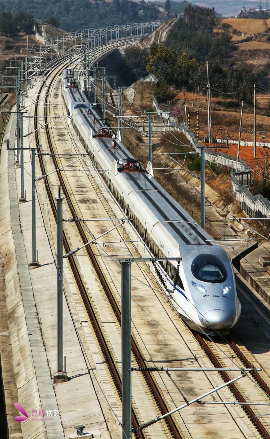 手中家什今非昔比中国铁路昆明局集团铁路改革发展25周年巨变