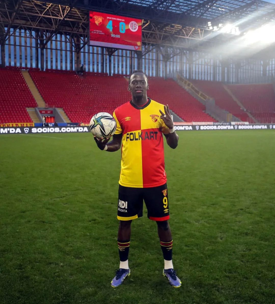 老东家宣上海海港新外援即将驾到