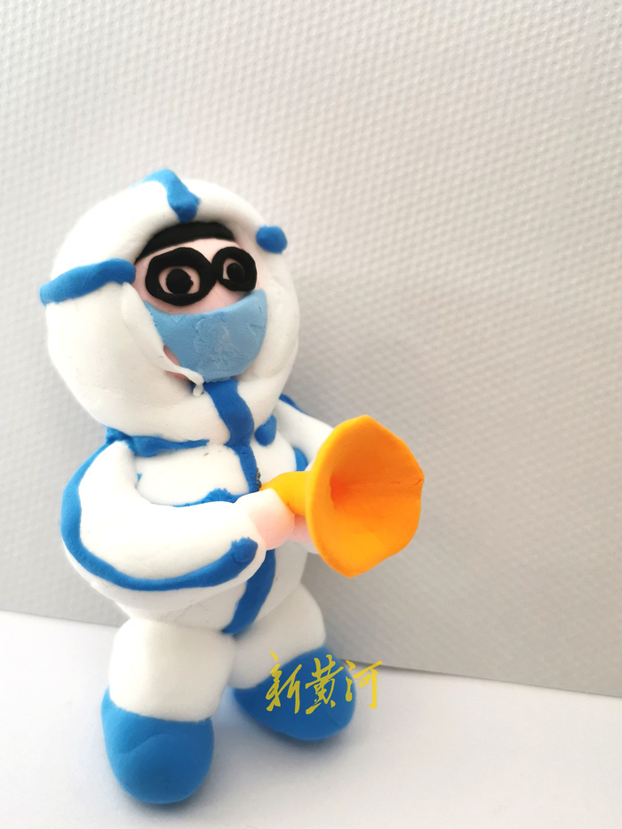 致敬社区环保抗疫大白新黄河记者手工创作展疫线风采