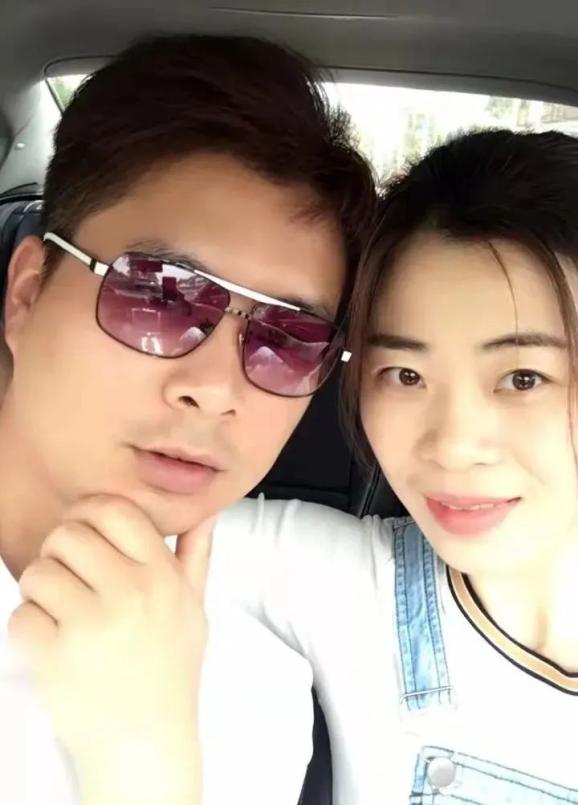 张阳的母亲名叫陆莉丹,在港西镇社区卫生服务中心工作,目前是港西镇