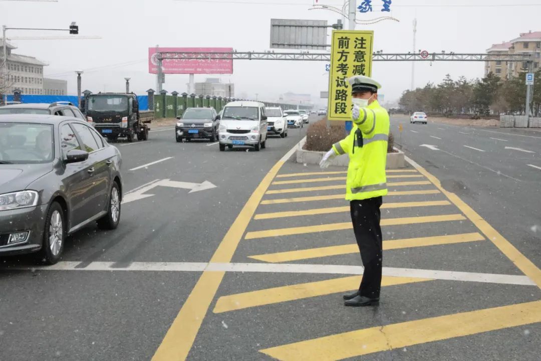 交警交通管制图片图片