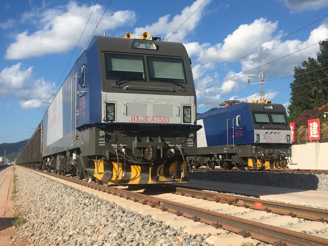 3d型電力機車2014年6月配屬昆明鐵路局和諧電力機車系列中的客運明星