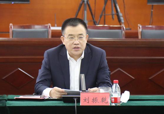 新华区召开第二次企业家恳谈会暨优化营商环境工作会议