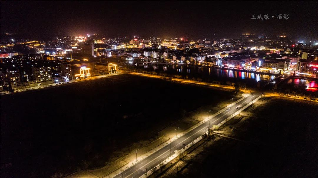 【甘肅敦煌】白馬塔景區夜景燈光首秀點亮城市夜空_澎湃號·政務_澎湃