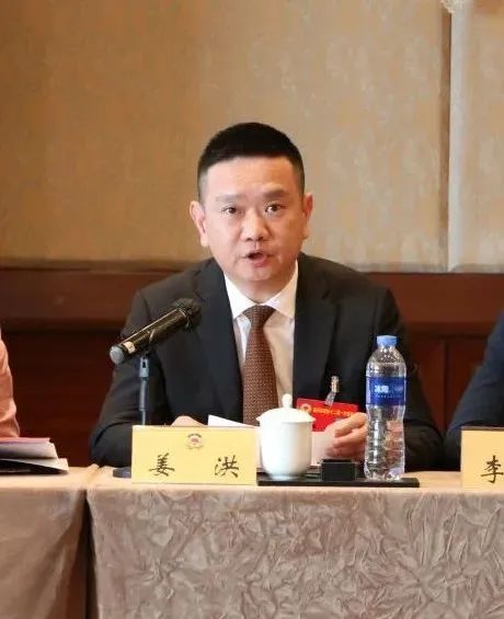 汪驰参加政协民革界别民建界别农工党界别联组讨论