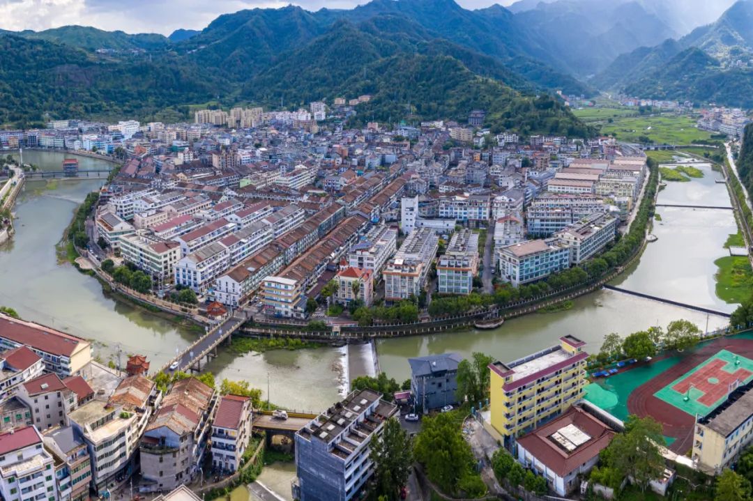 玉壶镇位于文成县北部,是著名侨乡,浙江省首个国际慢城.