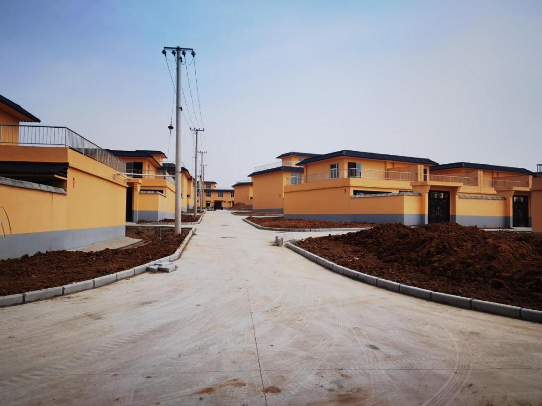 卧龙区龙王沟风景区春风又绿后花园