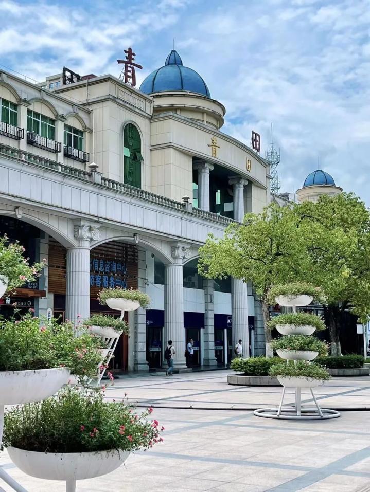 翻阅网上的资料你会发现青田被冠以许多声势显赫的名头,比如最具欧洲