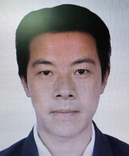 上犹县社溪镇麻田村寒里组身份证号:3621251981******12姓名:李忠生