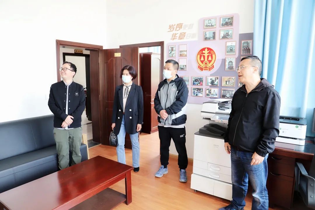 晋法引进来嵩明法院赵晓荣副院长一行到晋宁法院交流座谈
