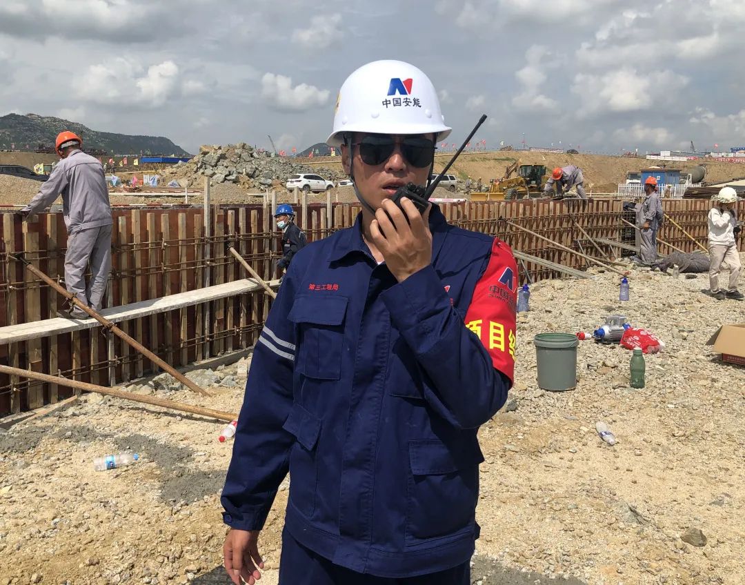 人物 | 记中国安能三局日照基地项目部项目经理赵小波