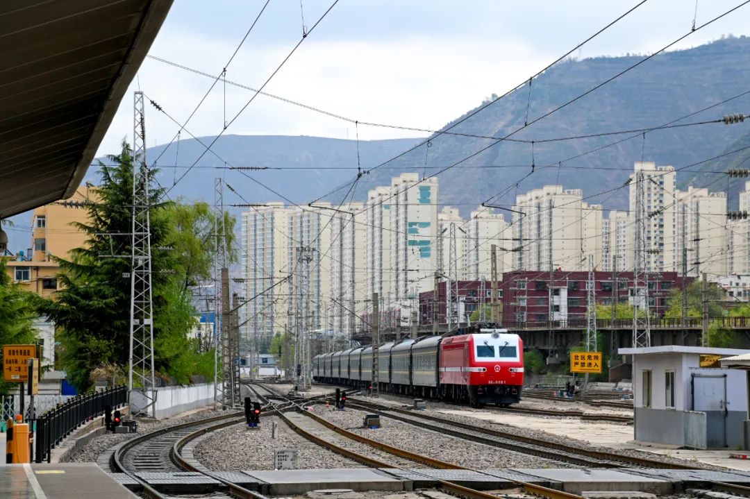 出行提示4月14日起中國鐵路蘭州局集團有限公司恢復開行9對列車